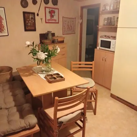 Chambre Au Calme, Tres Cozy Homestay *